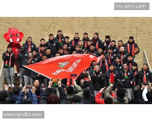 2023年足球明星最强阵容揭晓各大联赛巨星齐聚一堂